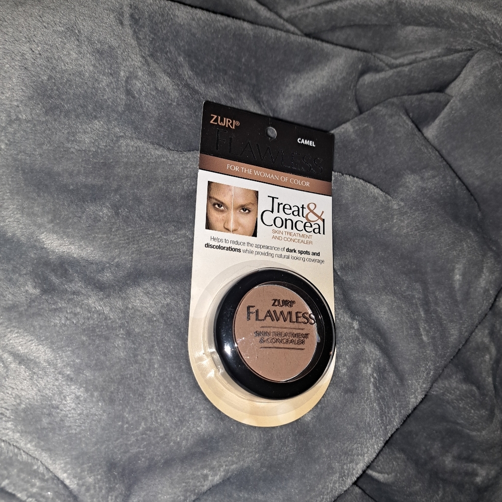 Flawless Treat & Conceal Compact – Camel